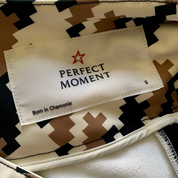 Perfect moment Aurora Flare Pant in Iconic Camel, Black, & White Houndstooth - Picture 8 of 10